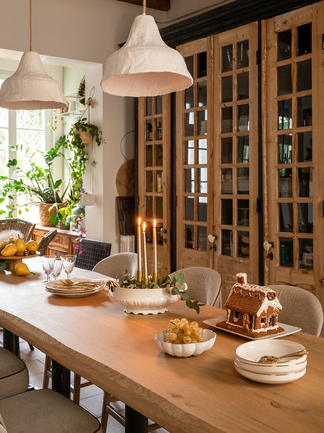 farmhouse dining table