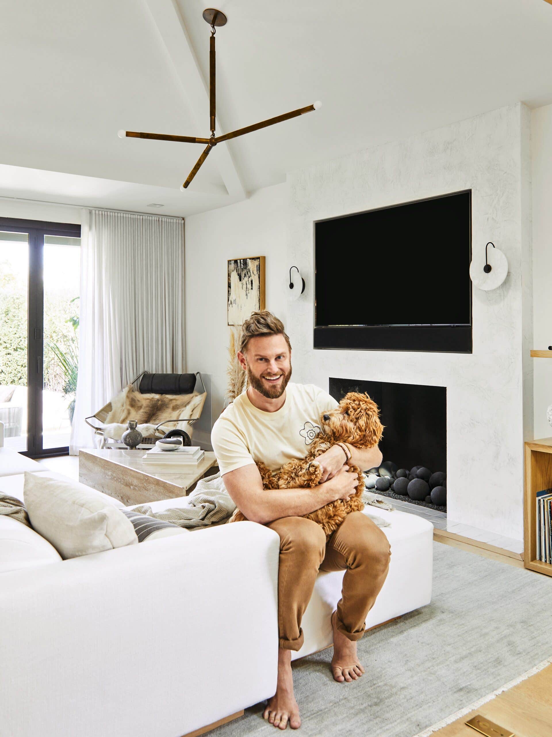 Bobby Berk's 60-Second Bathroom Organizing Trick Can Make You Less Rage-y